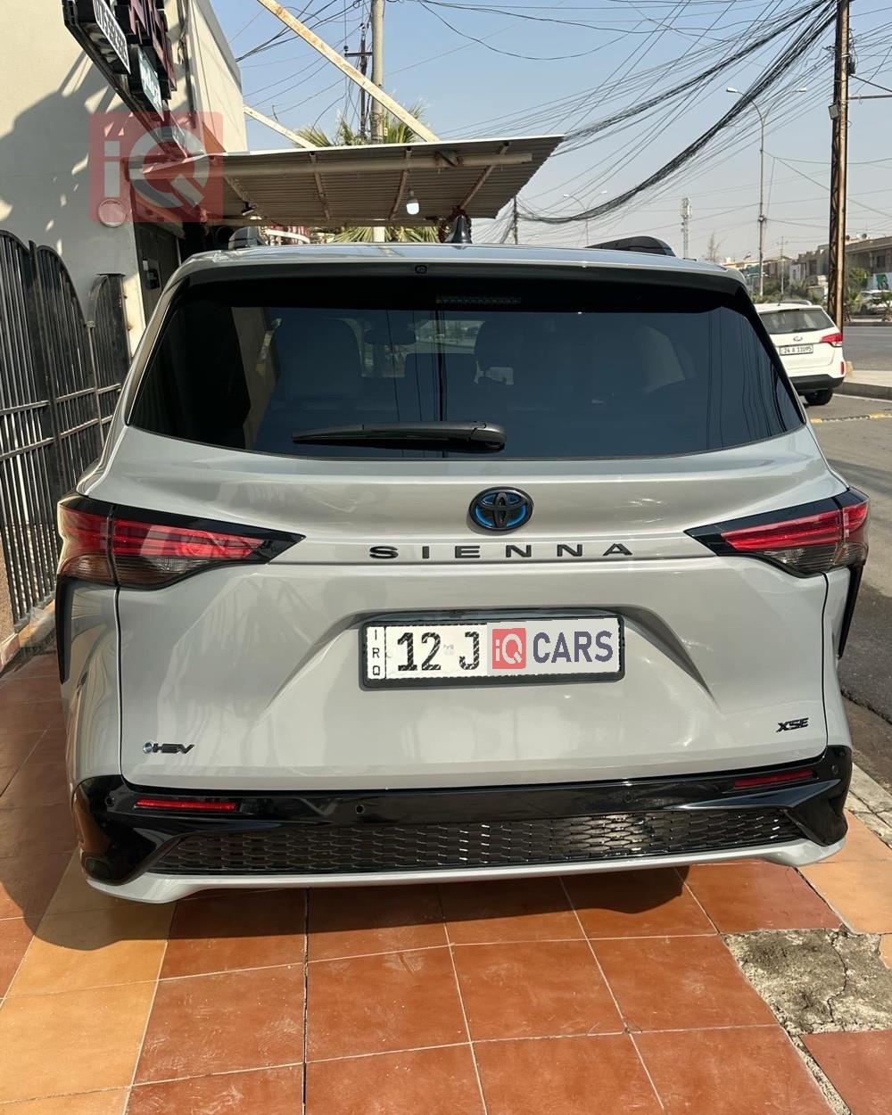 تۆیۆتا سیانا